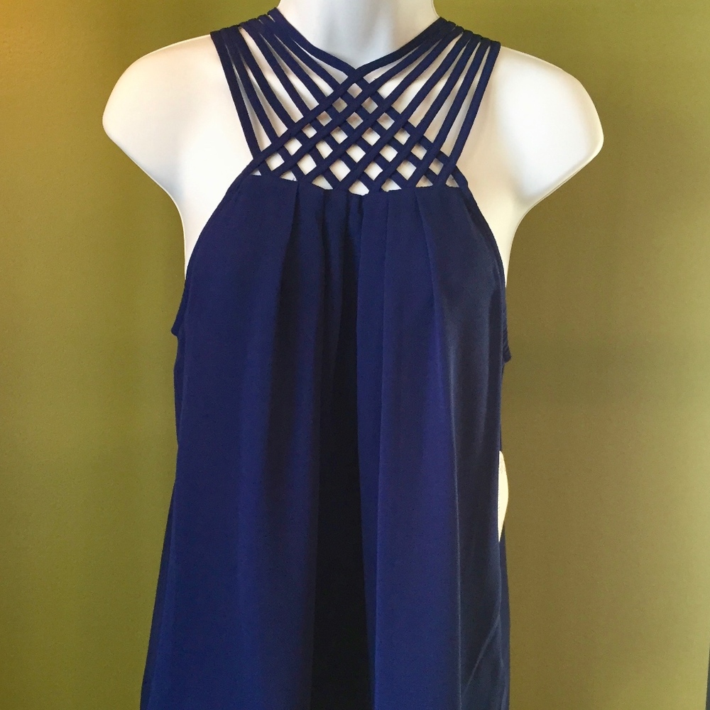 Sweet Wanderer Small Navy Lattice Neckline Top - Picture 3 of 7